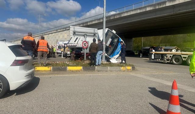 44 kişinin yaralandığı feci kazanın görüntüleri ortaya çıktı