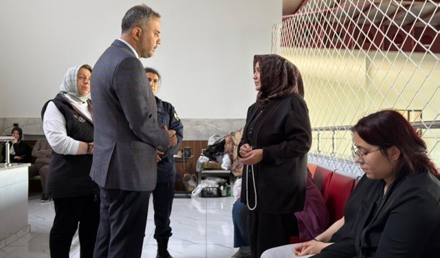 Başkan Hanifi Toptaş saldırıda yaralanan öğrencileri hastanede ziyaret etti
