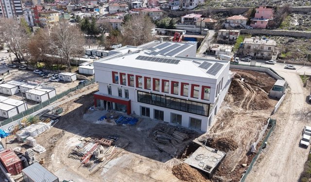 Elbistan’ın yeni kütüphanesinde sona yaklaşıldı