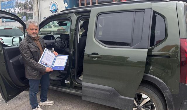 Sıfır aldığı aracı ekspertizde boyalı çıktı, yetkili servis iki farklı rapor verdi
