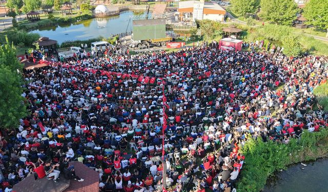 24 yıl sonra gelen büyük heyecan: Kahramanmaraş A Milli Takım için tek yürek oldu