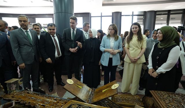 Hem meslek öğreniyorlar hem satıyorlar: KAMEK yıl sonu sergisi kapılarını açtı