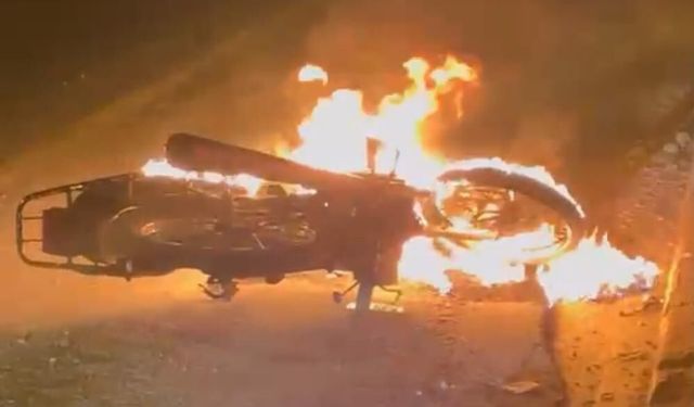 Malatya'da Seyir Halindeki Motosiklet Alev Topuna Döndü!