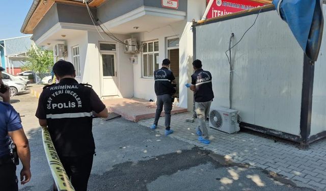 Belediye bahçesinde silahlar konuştu! 3 yaralı