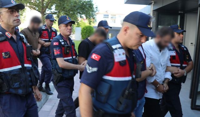 Denizli'de 4.5 milyonluk vurgun: JASAT 5 ilde operasyon yaptı