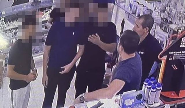 Eskişehir'de kaza kavgaya dönüştü: Dükkana girdi, kan aktı