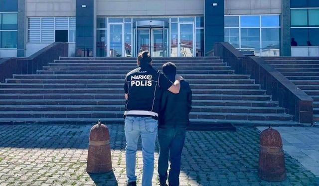 Polisin takibindeki adrese operasyon: Esrar ve kenevir bulundu
