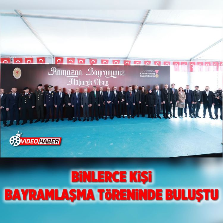 Binlerce kişi bayramlaşma töreninde buluştu
