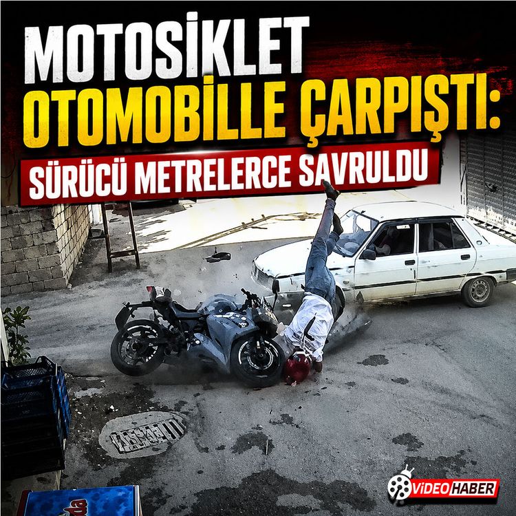 Motosiklet otomobille çarpıştı: Sürücü metrelerce savruldu