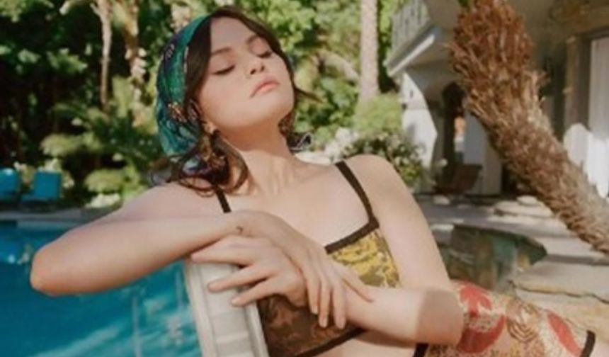 ABD&#039;li ünlü pop şarkıcısı Selena Gomez &quot;imkânsız güzellik standartlarının&quot; akıl sağlığını olumsuz etkilediğini söyledi. Selena Gomez&#039;in Rare Beauty isimli makyaj markası bulunuyor. Markanın internet sitesinde, &quot;Selena Gomez&#039;in yarattığı Rare Beauty gerçekçi olmayan mükemmellik standartlarına karşı duruyor&quot; ifadeleri yer alıyor.