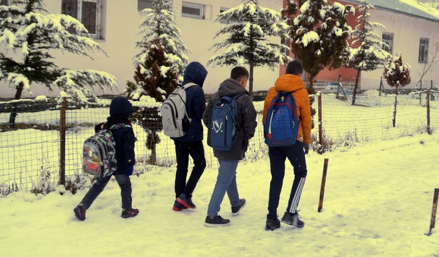 20 Ocak 2022 Perşembe Amasya'da okullar tatil mi?
