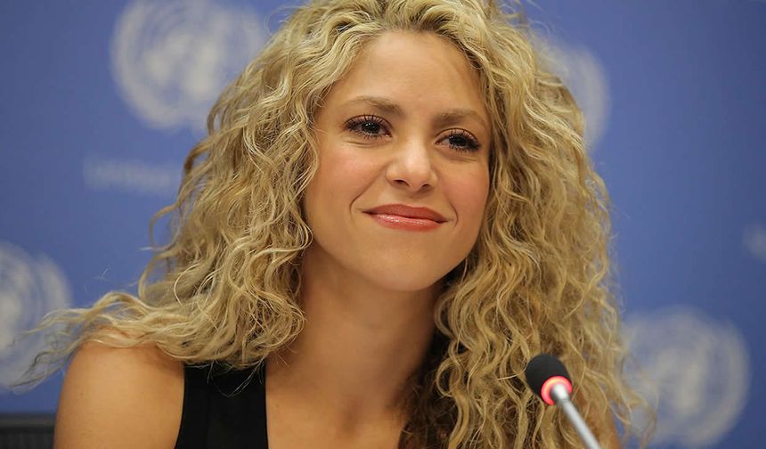 Yıldız sanatçı Shakira'ya büyük şok: 8 yıl hapsi isteniyor