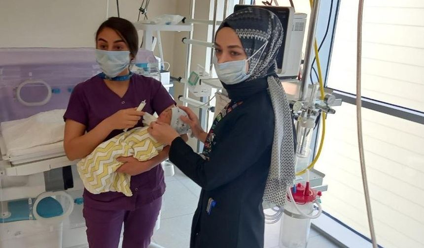 Konya'da aracın bagajının üstünde bez torba içinde kız bebeği bulundu