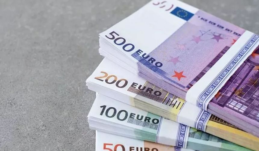 Dolar gözden düştü, ışıklar yeniden euroya döndü: Saat 20.45’e dikkat!