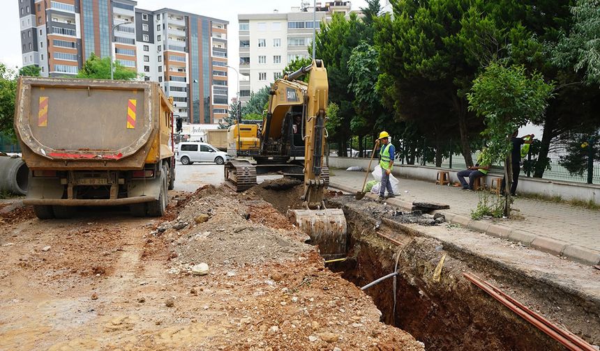 Dulkadiroğlu Belediyesi'nden Sümer Mahallesi’ne yeni yol açma çalışması