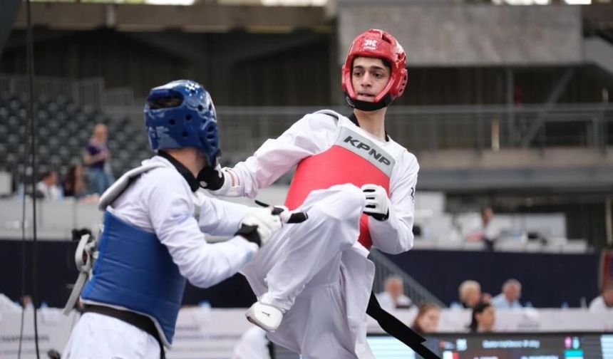 Furkan Ubeyde Çamoğlu, 10 yaşında başladığı tekvandoda başarı merdivenlerini birer birer tırmanıyor