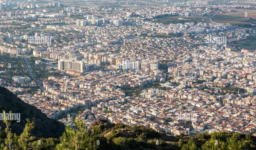 KUYUMCULAR ÇARŞISINDA HAREKETLİLİK: ALTIN FİYATLARI YUKARI YÖNLÜ