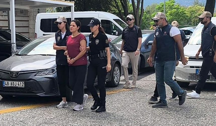 Firari darbecinin ablası yakalandı: FETÖ'den cezaevine girdi
