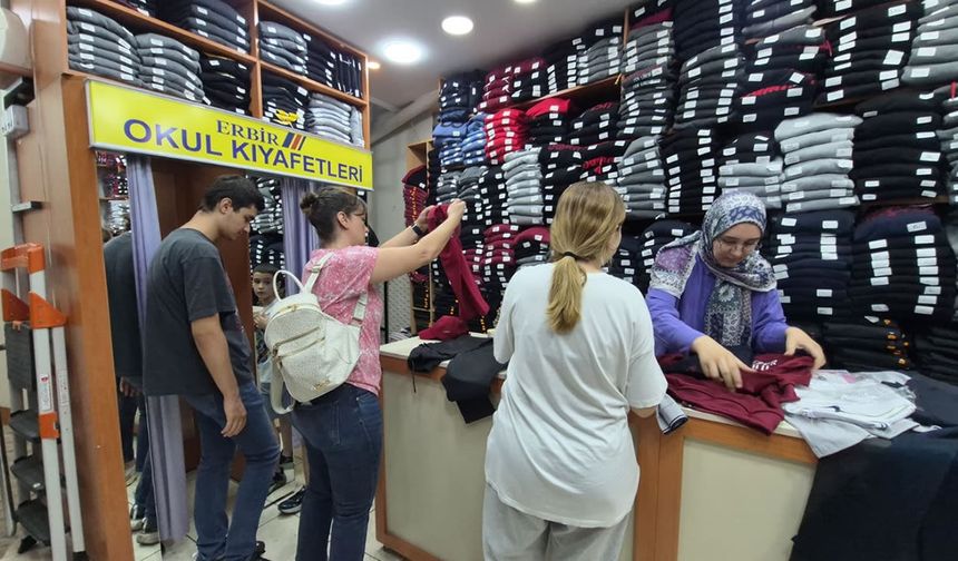 MEB’den kıyafet kararı: Okul kapılarında arma güvenliği