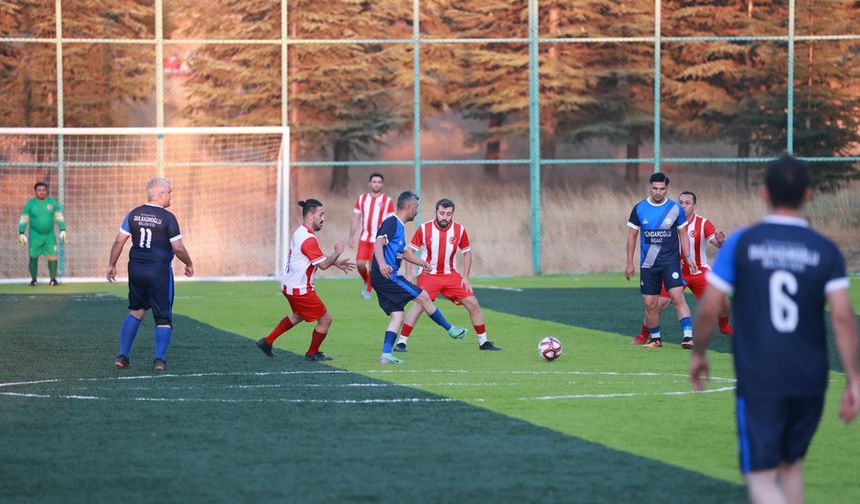Mehmet Akpınar duyurdu: Dulkadiroğlu'nda kurumlar arası futbol heyecanı