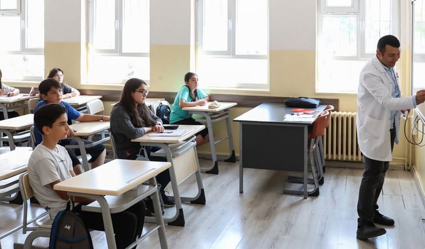 Okullarda randevusuz dönem bitti: MEB’den velilere 7/24 randevu kolaylığı!