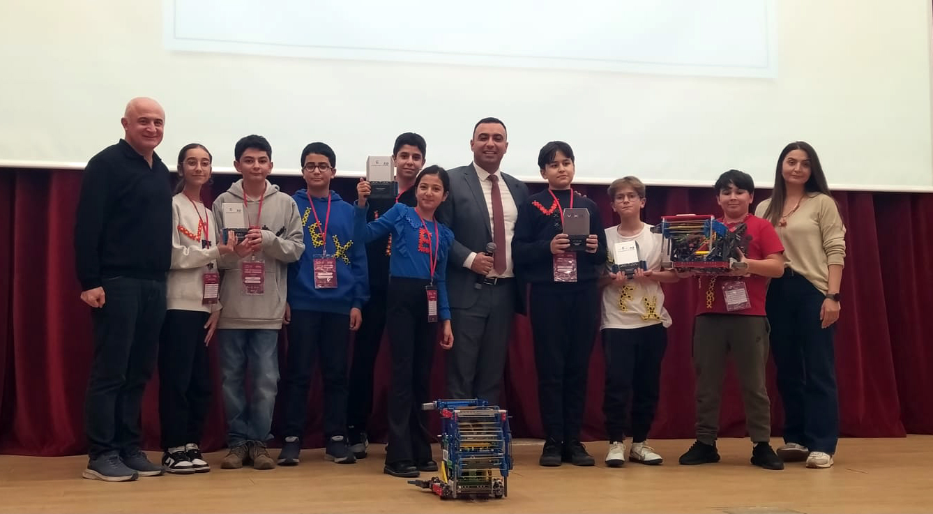 Sanko Okullari Vex Iq Robot Yarişmasindan 4 Bi̇ri̇nci̇li̇kle Döndü (2)