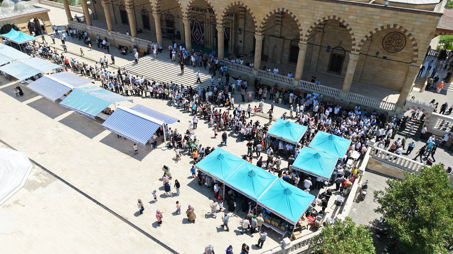 Thumbnail Aşure İkramı (1)