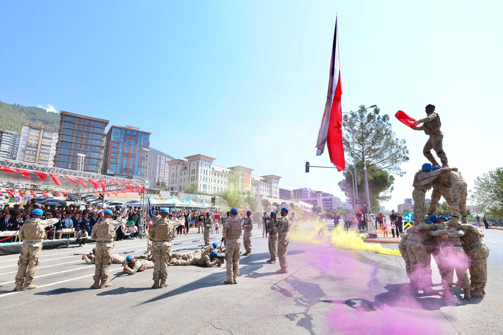 312455Cb 11Ef 42D5 922D 9Ad2B40732Af