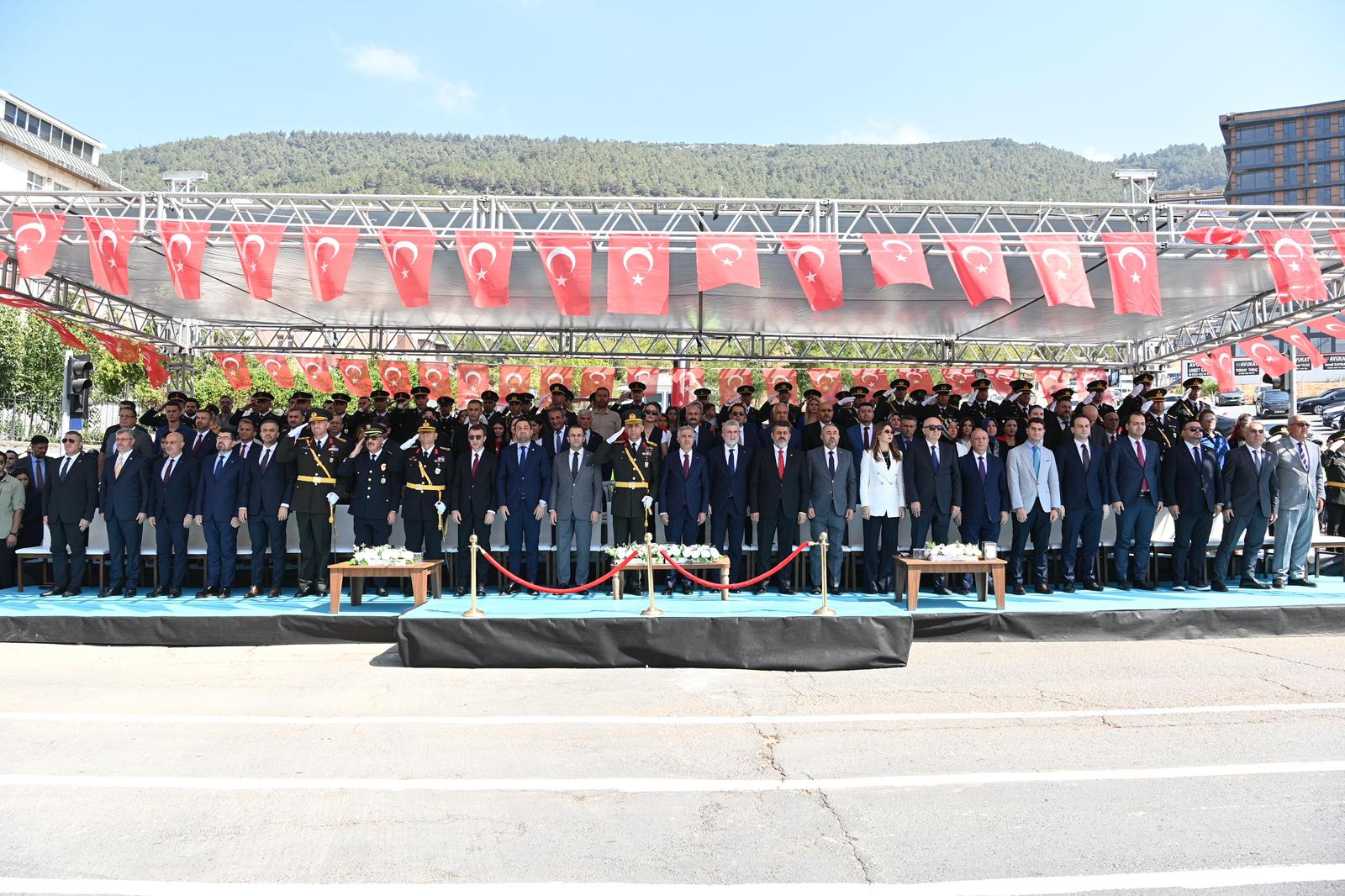 3E5870Ca Fd25 4959 850E F23E510A4B1C