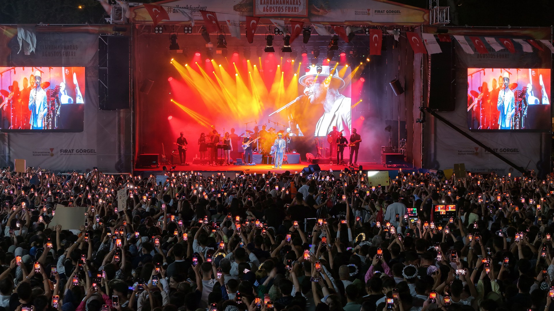 Thumbnail Gökhan Türkmen Konseri (3)