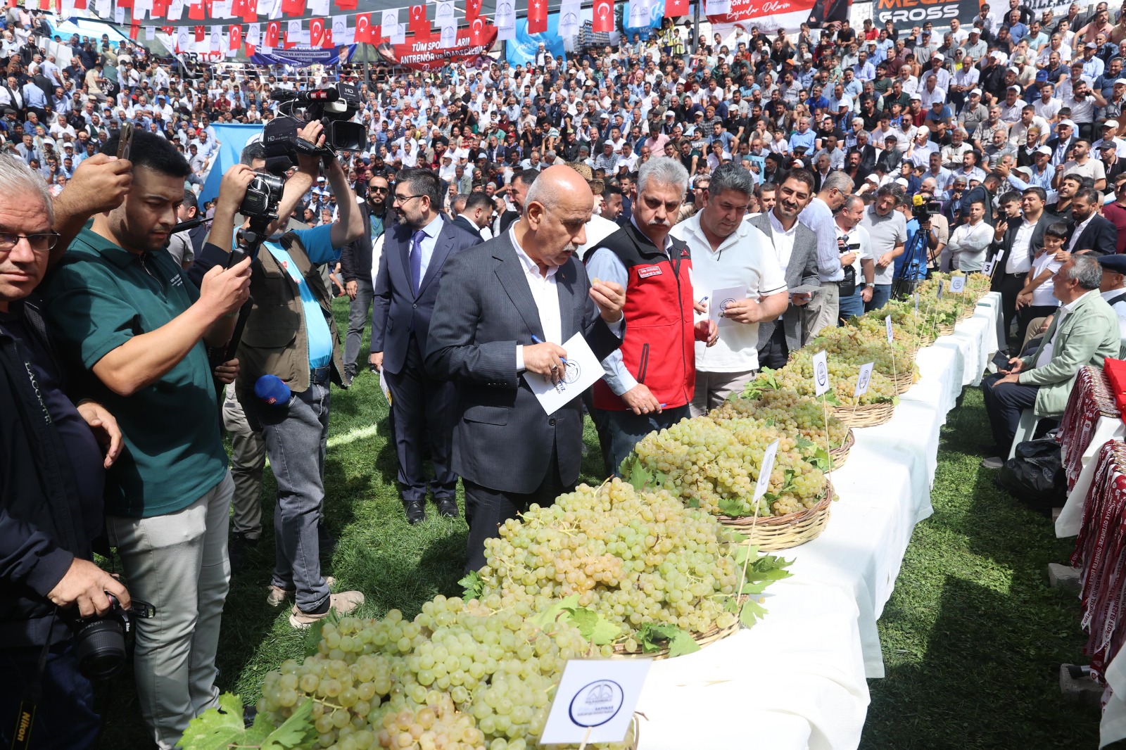 7B3F5E48 1226 42A4 9E32 4F137Ae732Bd