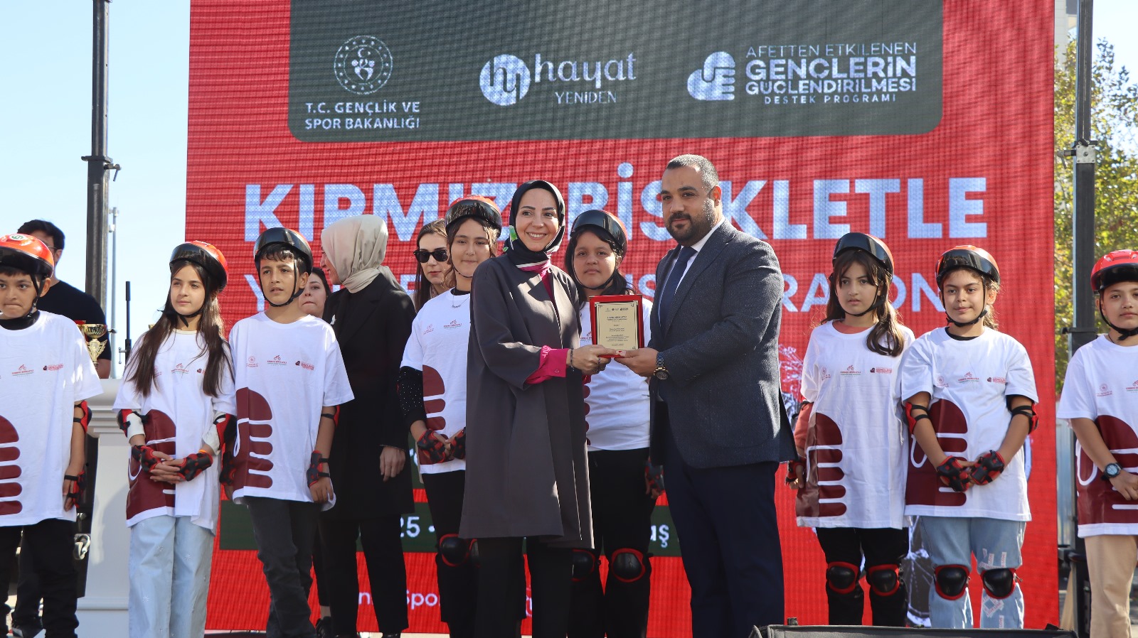 10073Af2 7387 40C0 Bf37 Ffd9B3844Acd