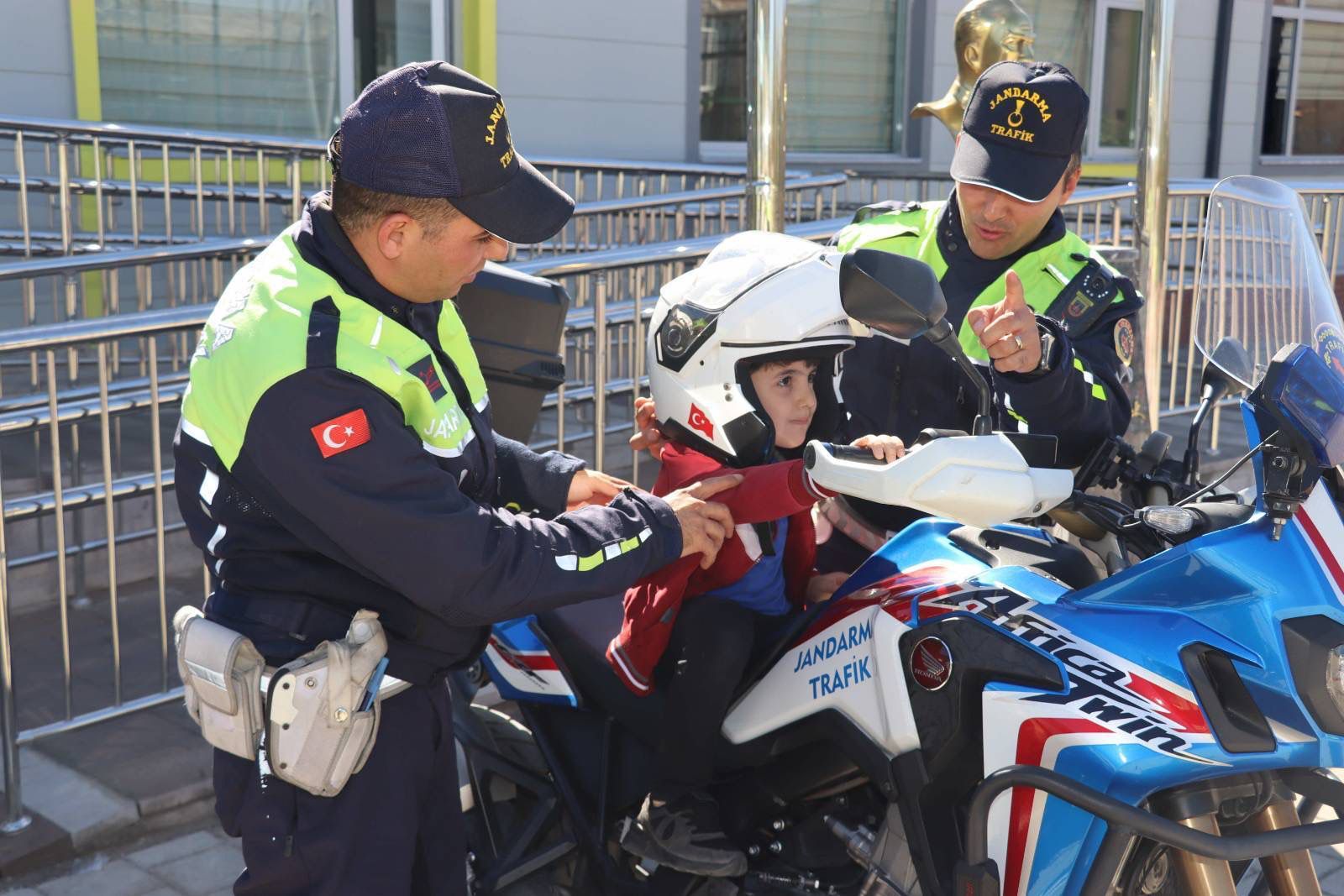 52C58325 9A27 4342 94Ab 791E2B8C50B0-1