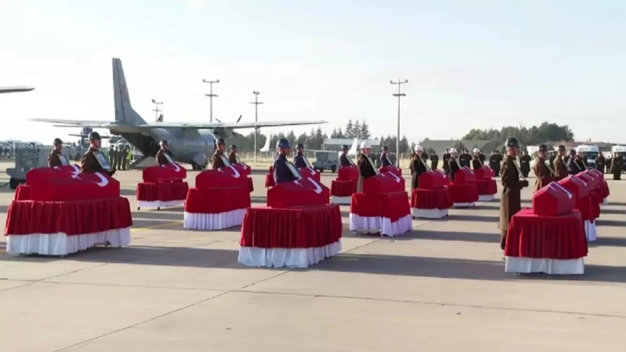 Screenshot 24 Ouro Cover