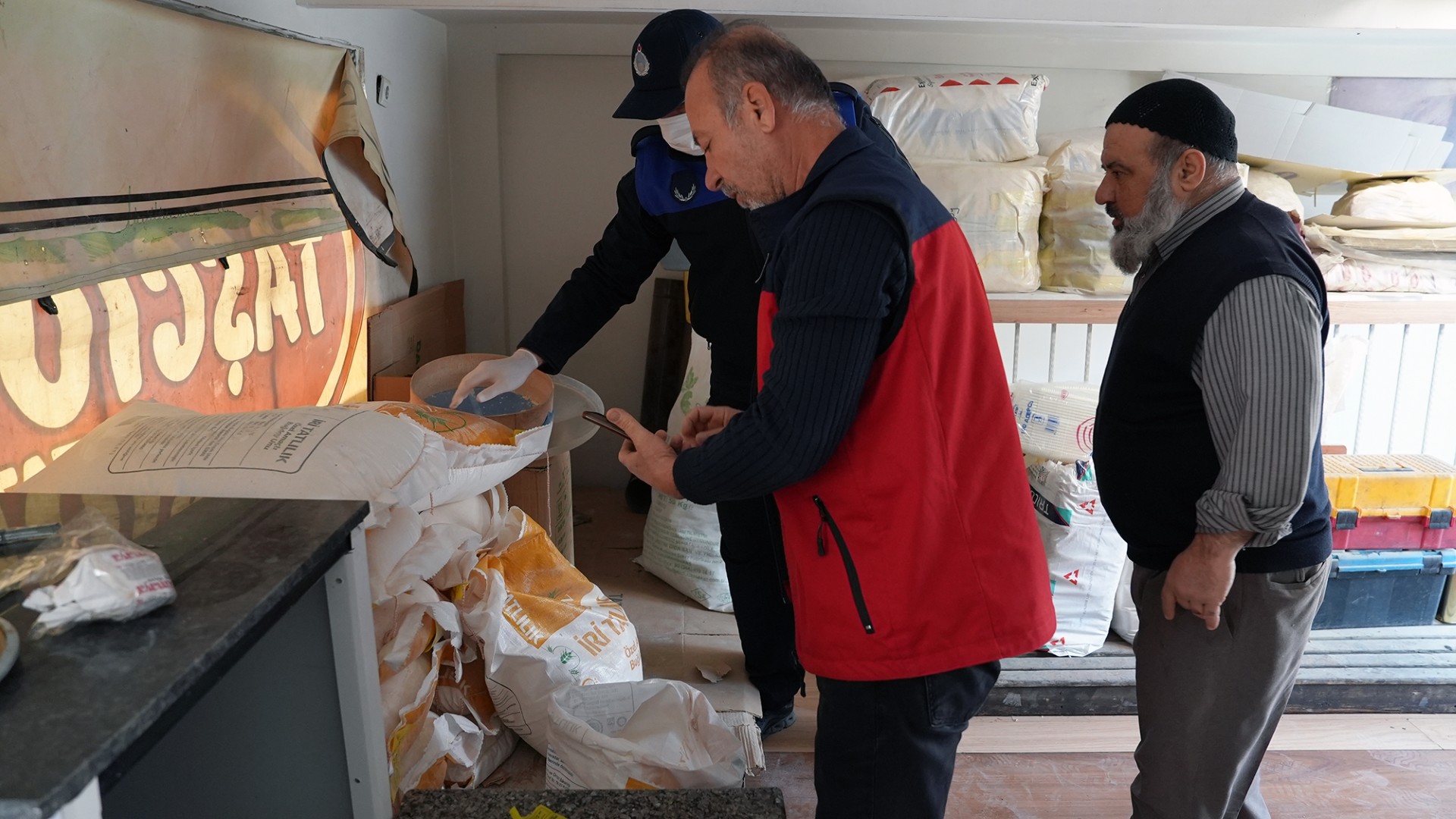 Thumbnail Zabıta Esnaf Denetim (3)