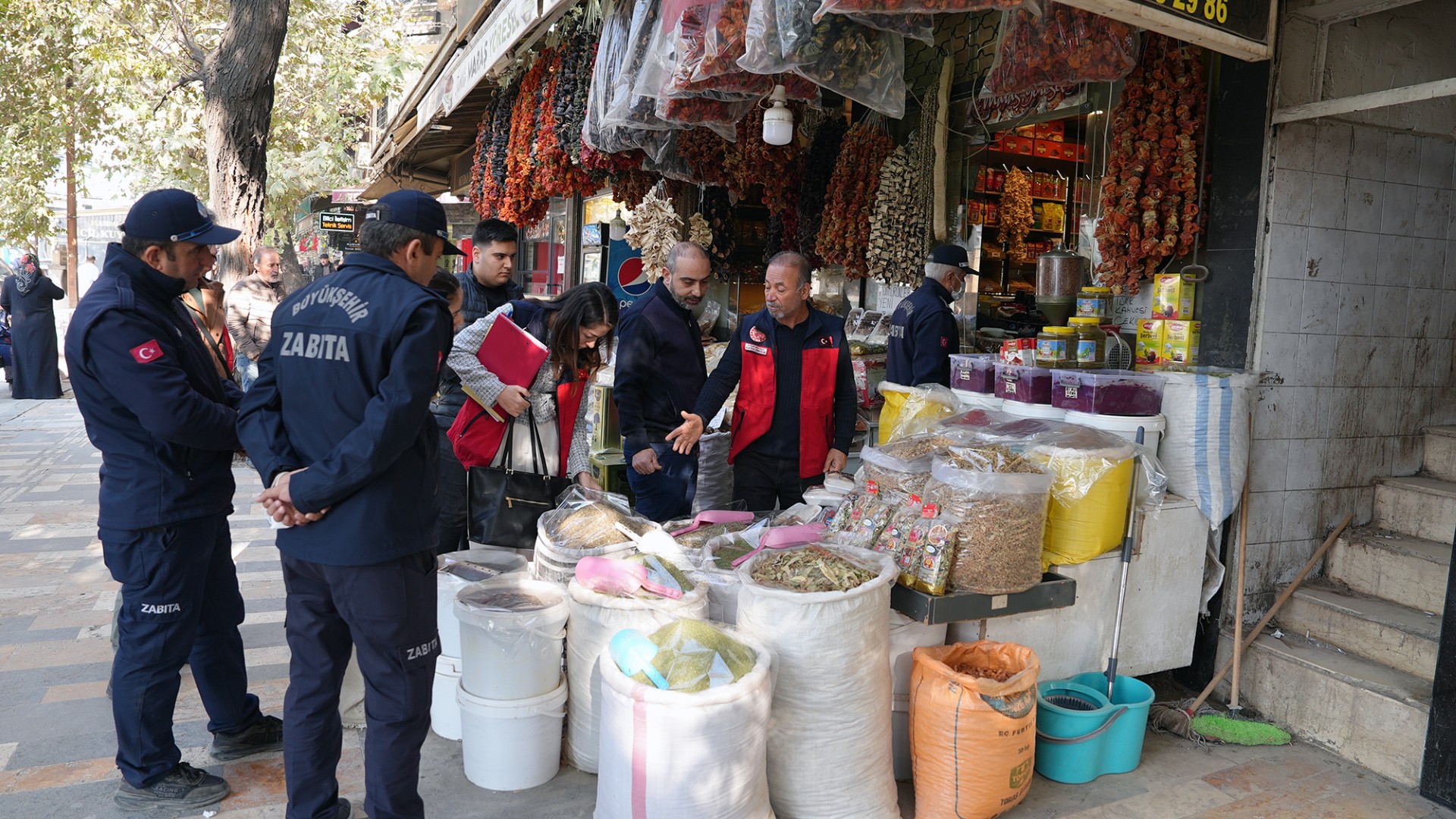 Thumbnail Zabıta Esnaf Denetim (9)