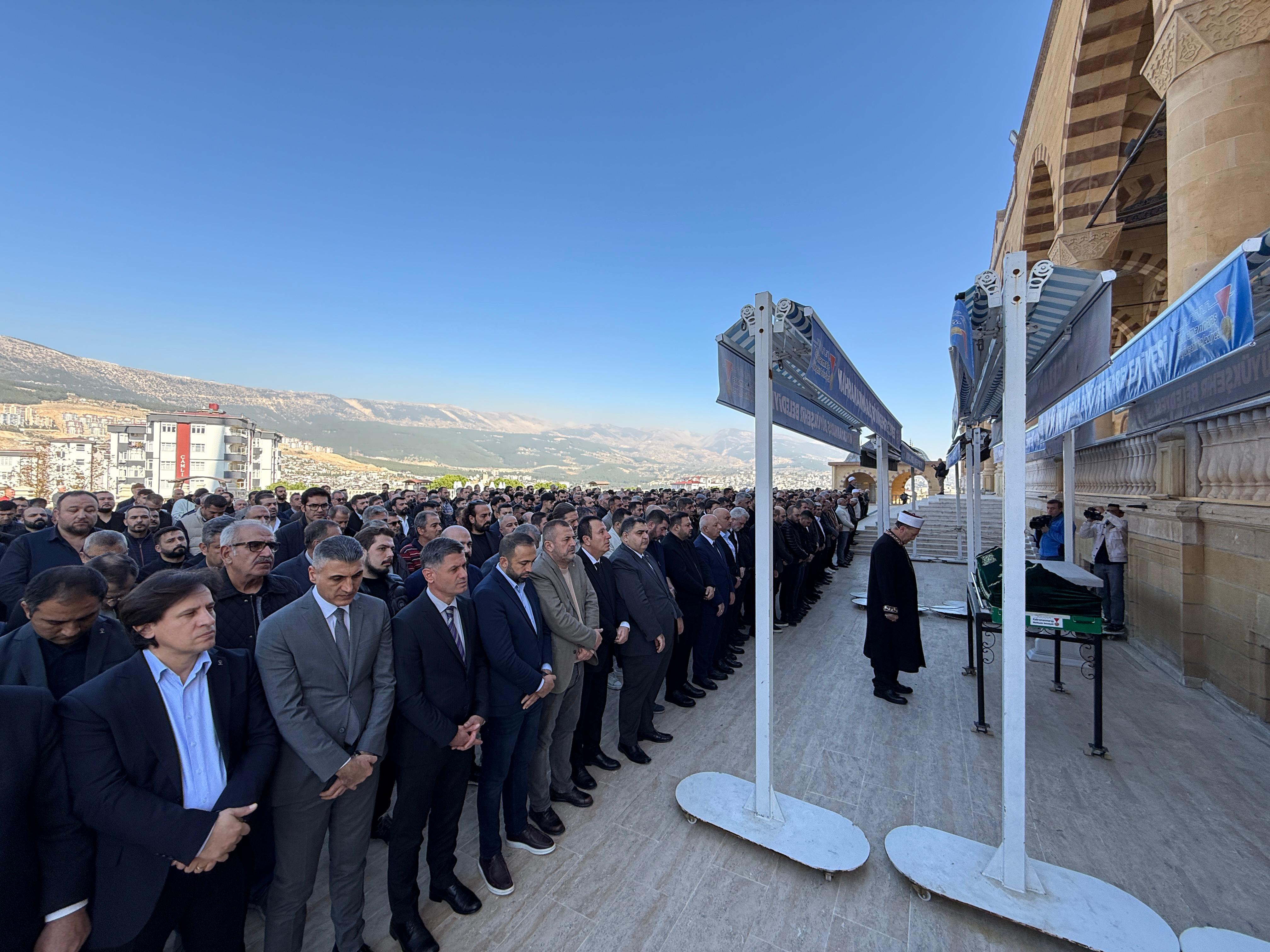 Whatsapp Image 2025 11 18 At 14.45.13