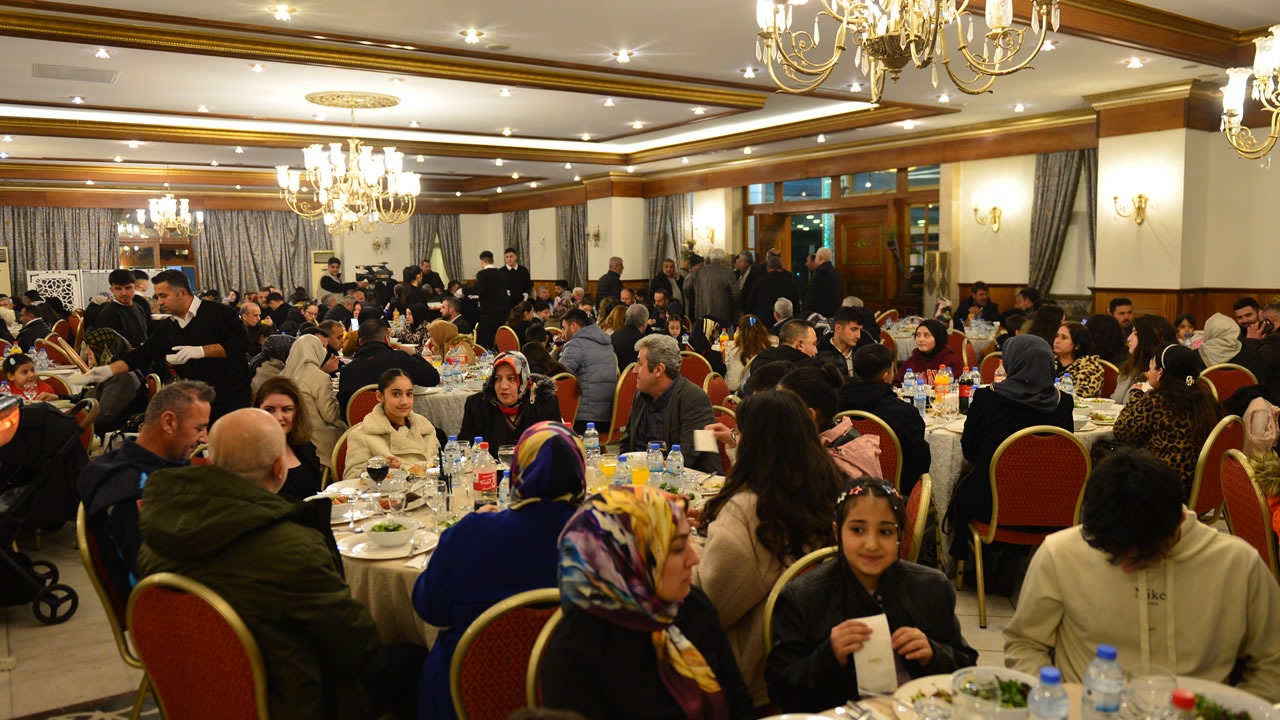 39Cb9A8F 6Efa 40B6 Ae87 D3D4795D4E3B-1