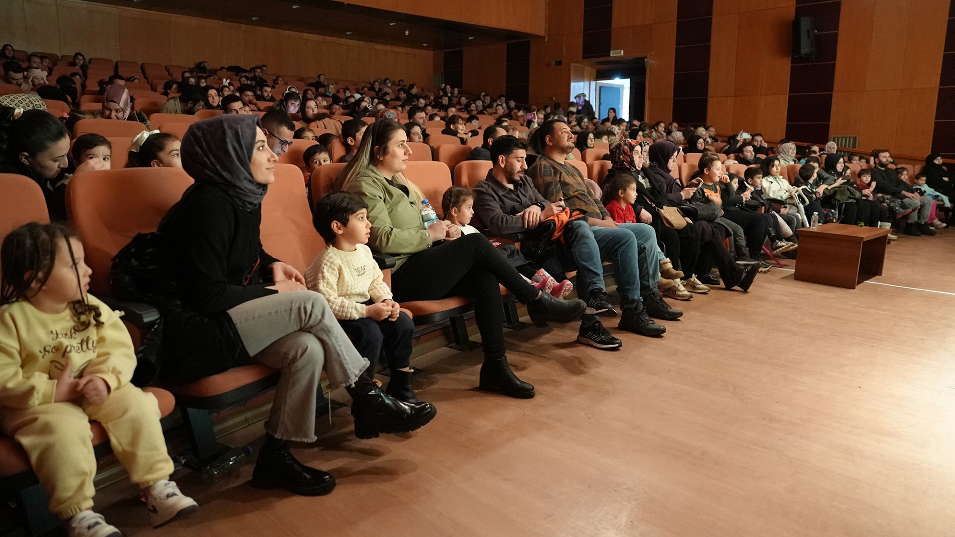 Thumbnail Çocuk Tiyatrosu (1)