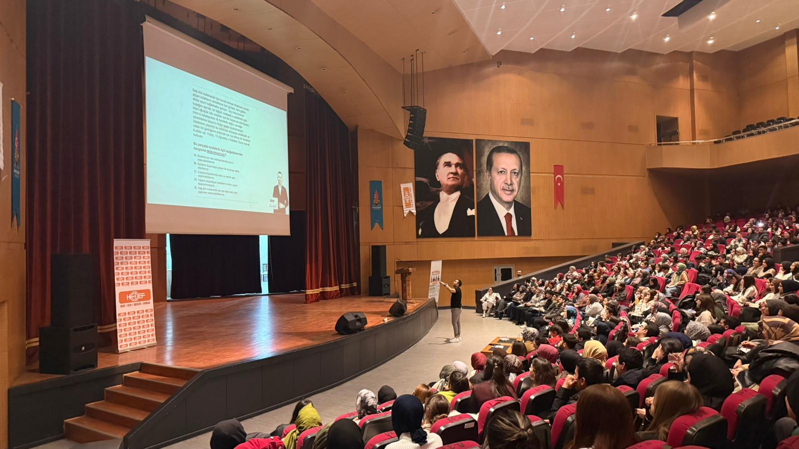 0C4B637D 7Fdc 4000 8Ff2 10481870B921-1