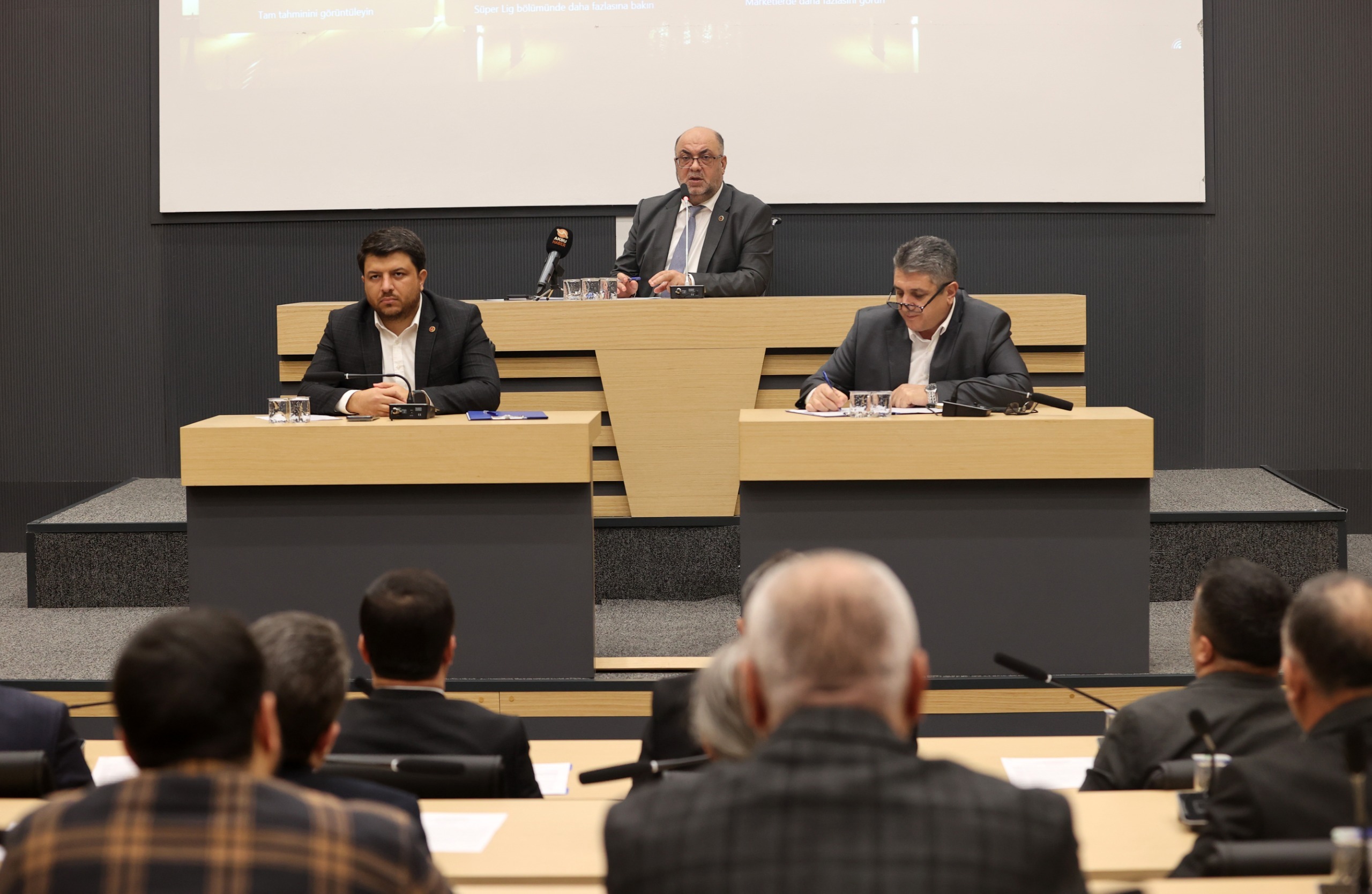 13Ad4B16 01D2 42F8 9800 4B0D08E98541