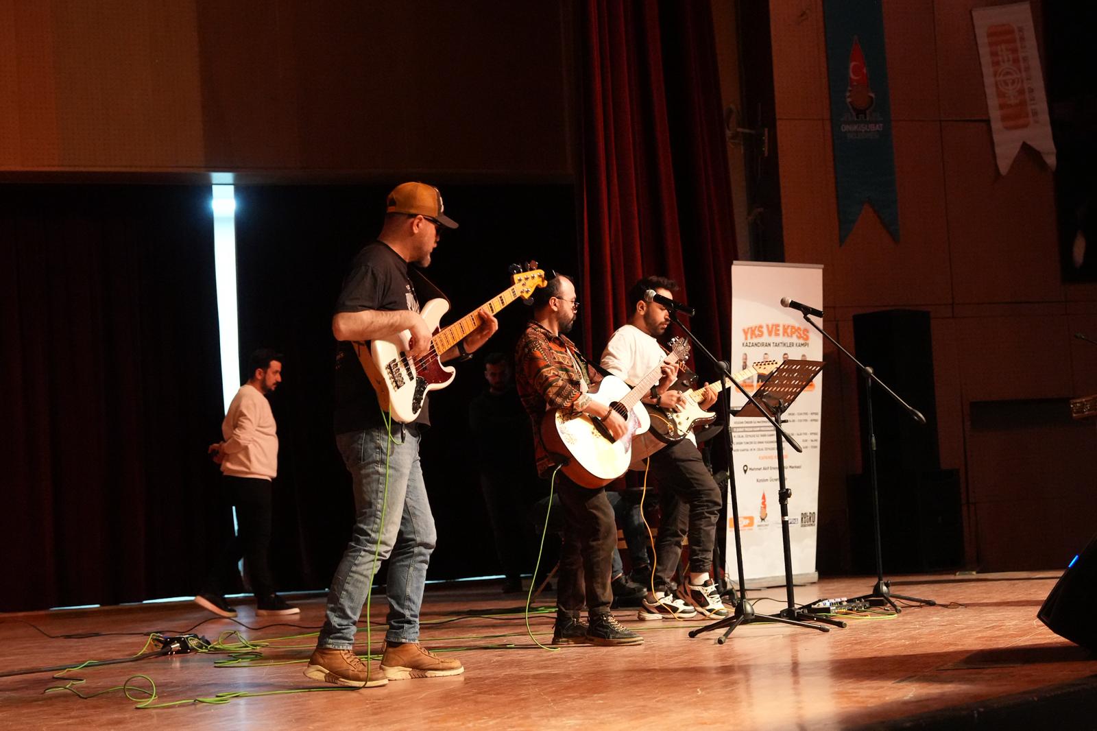 3533215A 5C27 4Db5 A42D 6023992A140F