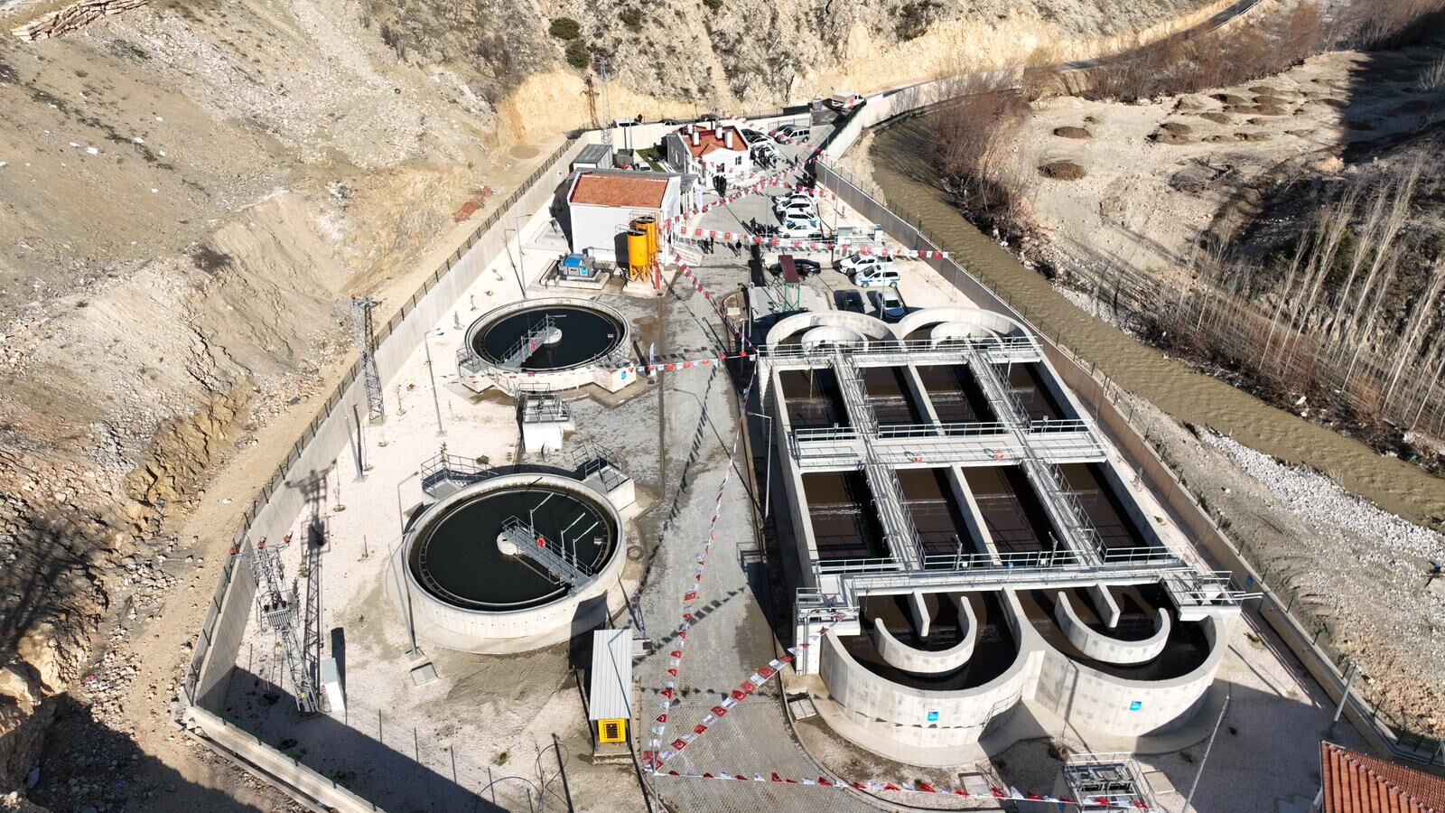 Ab864D5D 0D0E 402A Bb18 B23E9Fcb320F