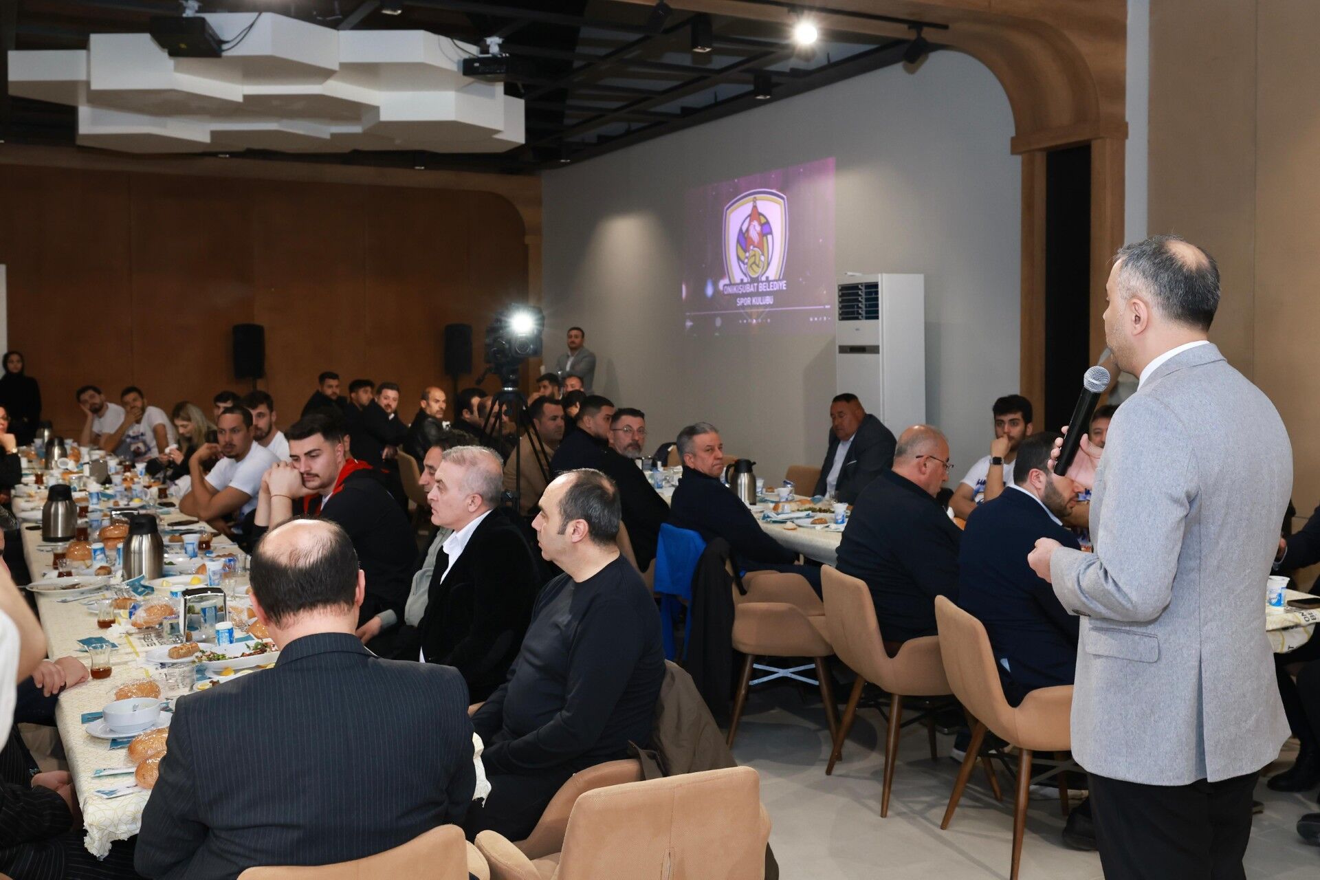 B4A13573 Be4B 4631 B464 1B5A03Cd8Bad