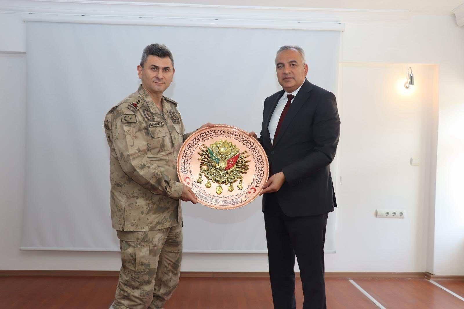 05E43A81 5294 4Af6 8D4B 04C246163F5B