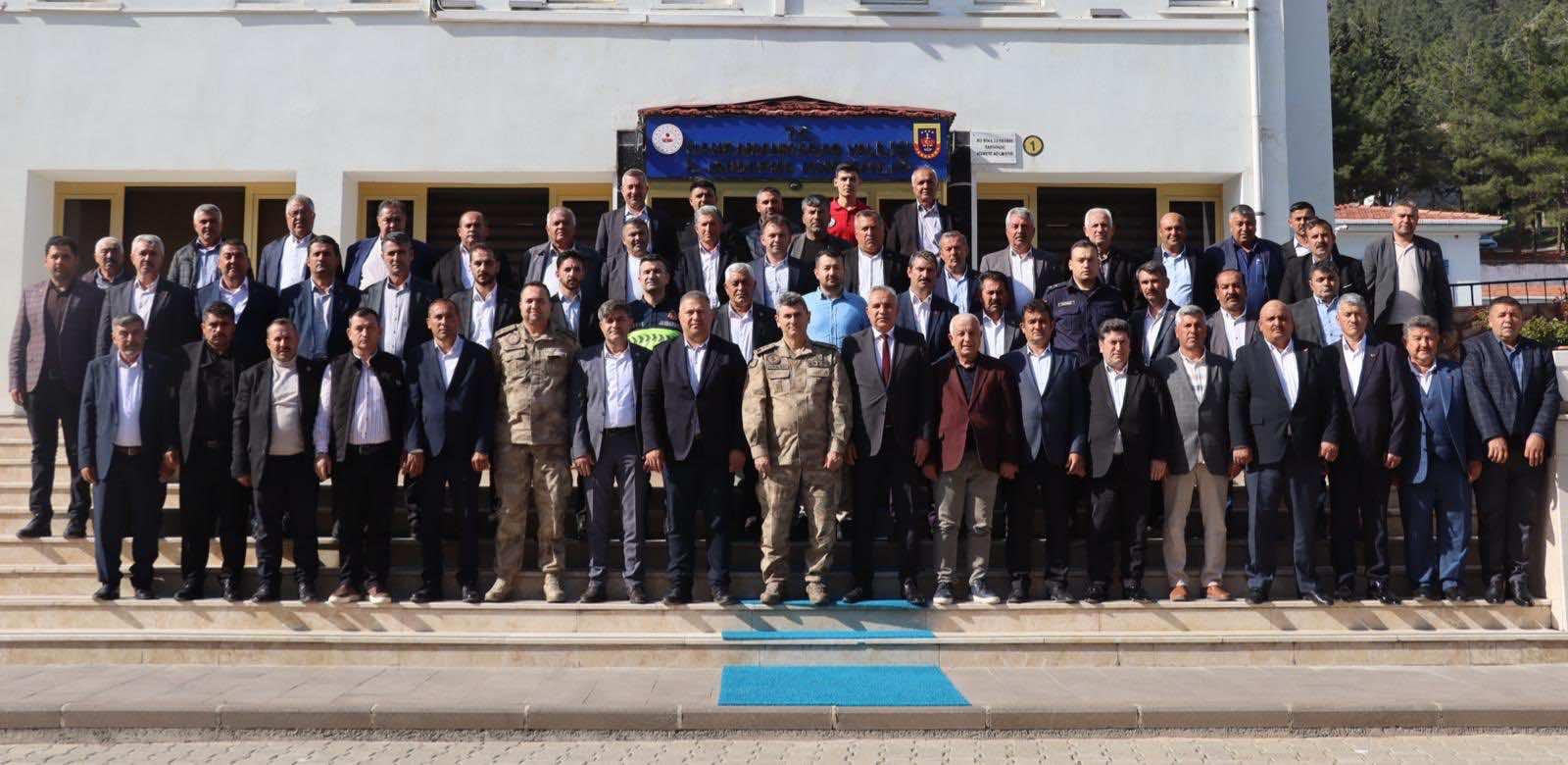 913B815C B43B 4844 95Ac 24B8D2570E38