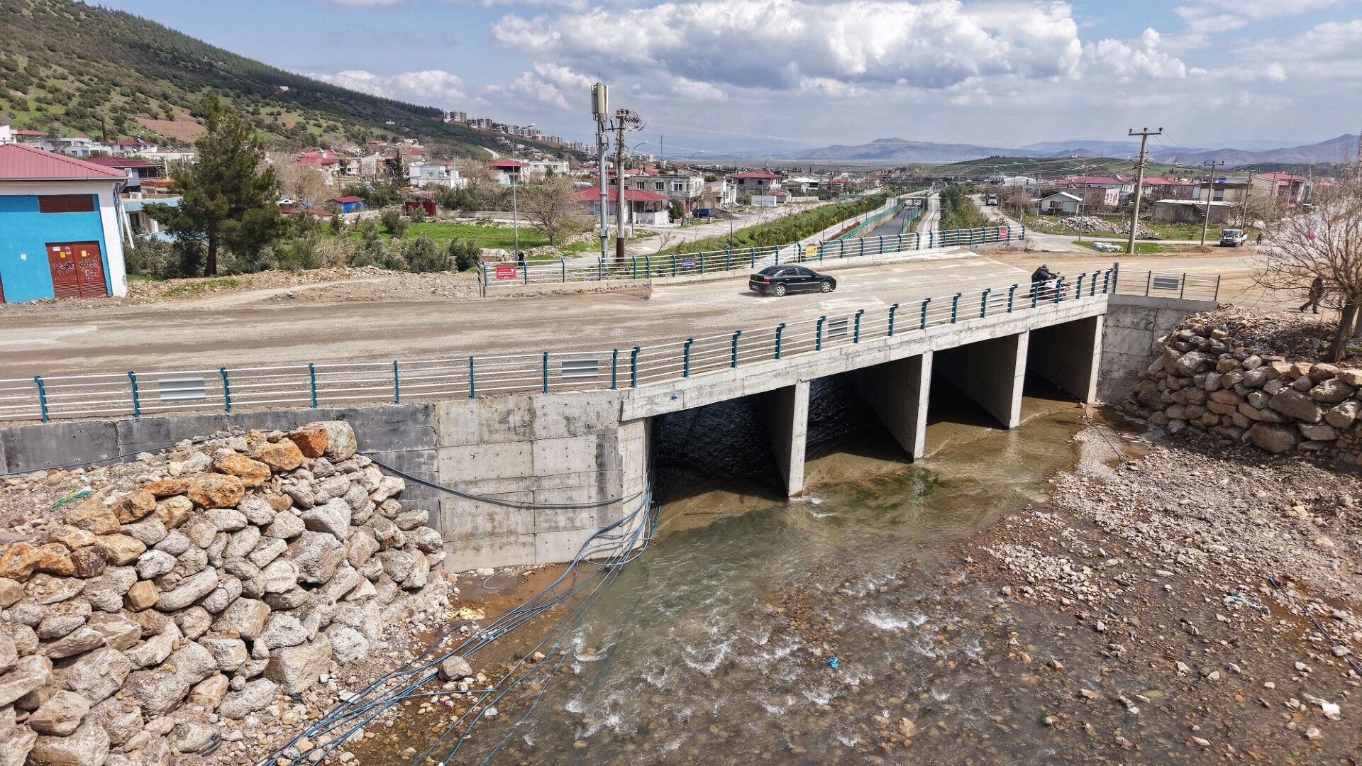 9249032D 22Dc 4262 A094 17314Dc4D5C8-1