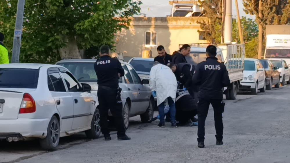 Sokak ortasında dehşet! Arkadaşını tüfekle öldürdü!