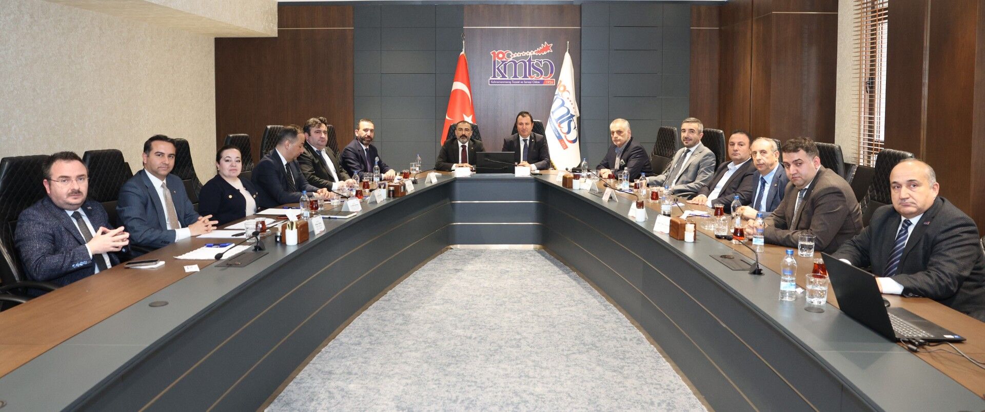 Ed6E7010 F237 4E01 B997 908A7Aa5572C