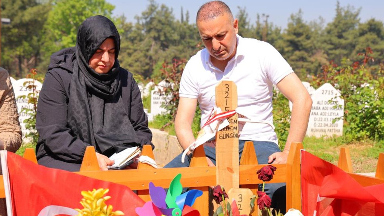 Kahramanmaraş'ta oğlunu kaybeden baba: "Katilin kabri bile yok"